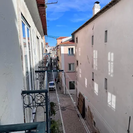 Joivy Bohemian Flat With Study Near The Centre Lissabon