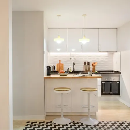 Joivy Bohemian Flat With Study Near The Centre * Lissabon